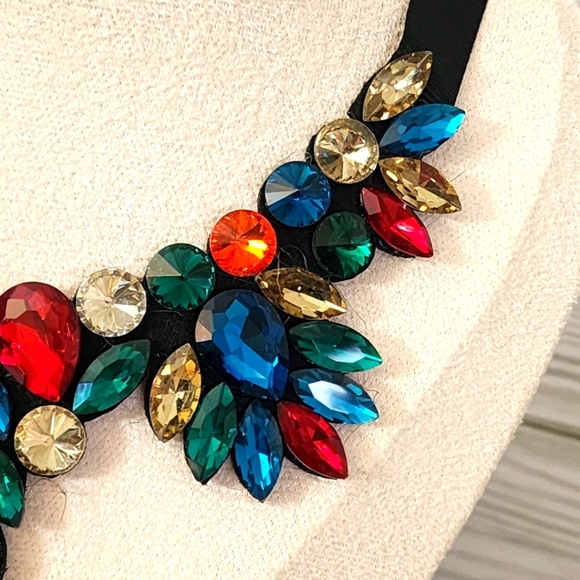 Multi Color Crystal Tie Ribbon Necklace Non Metal - Picture 7 of 8